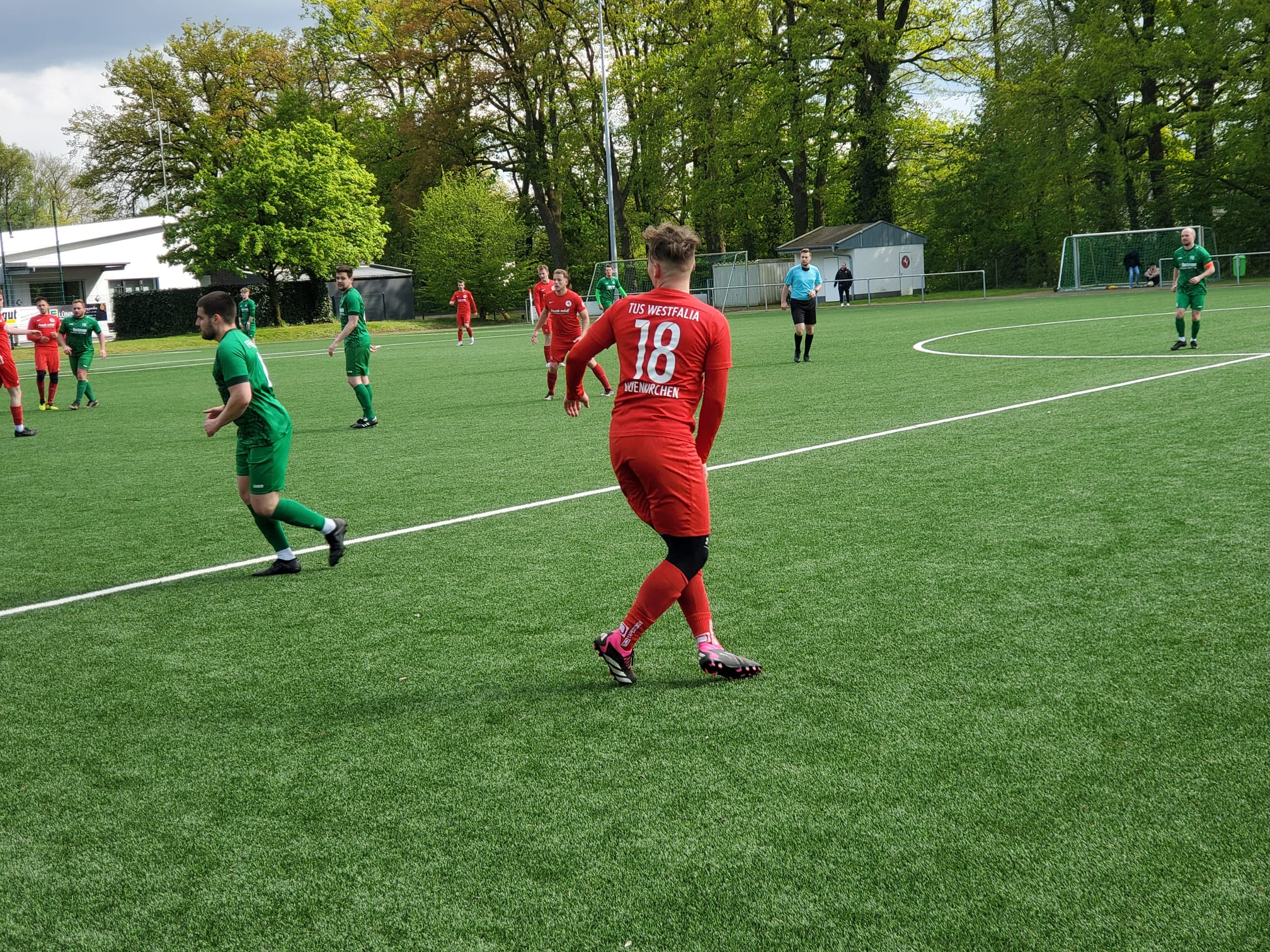 Read more about the article TuS Westfalia Neuenkirchen dreht Spiel gegen FC Isselhorst und siegt klar mit 5:1